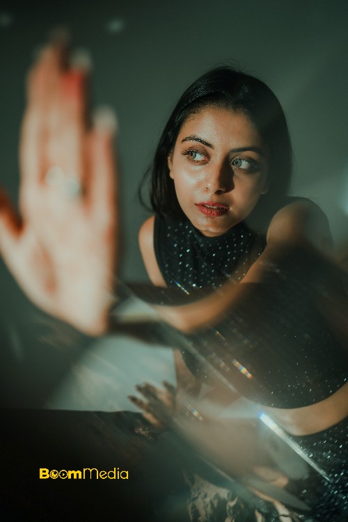 Yadvi Black Dress Hand Pose In Dark