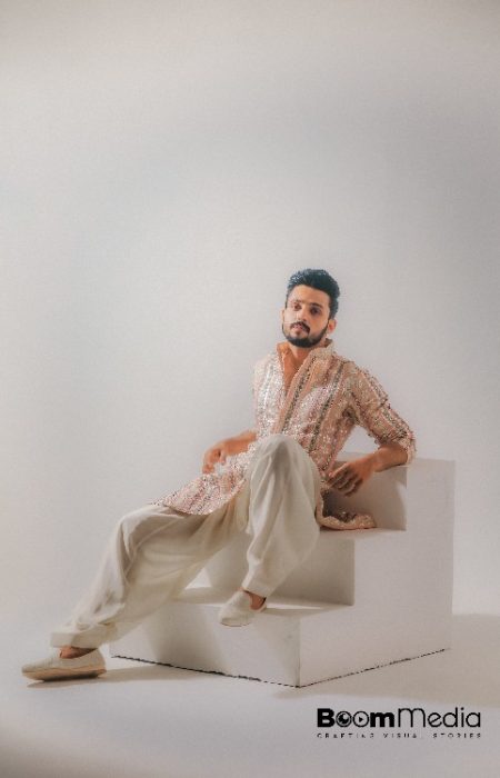 Tarun Sharma Sit Stairs